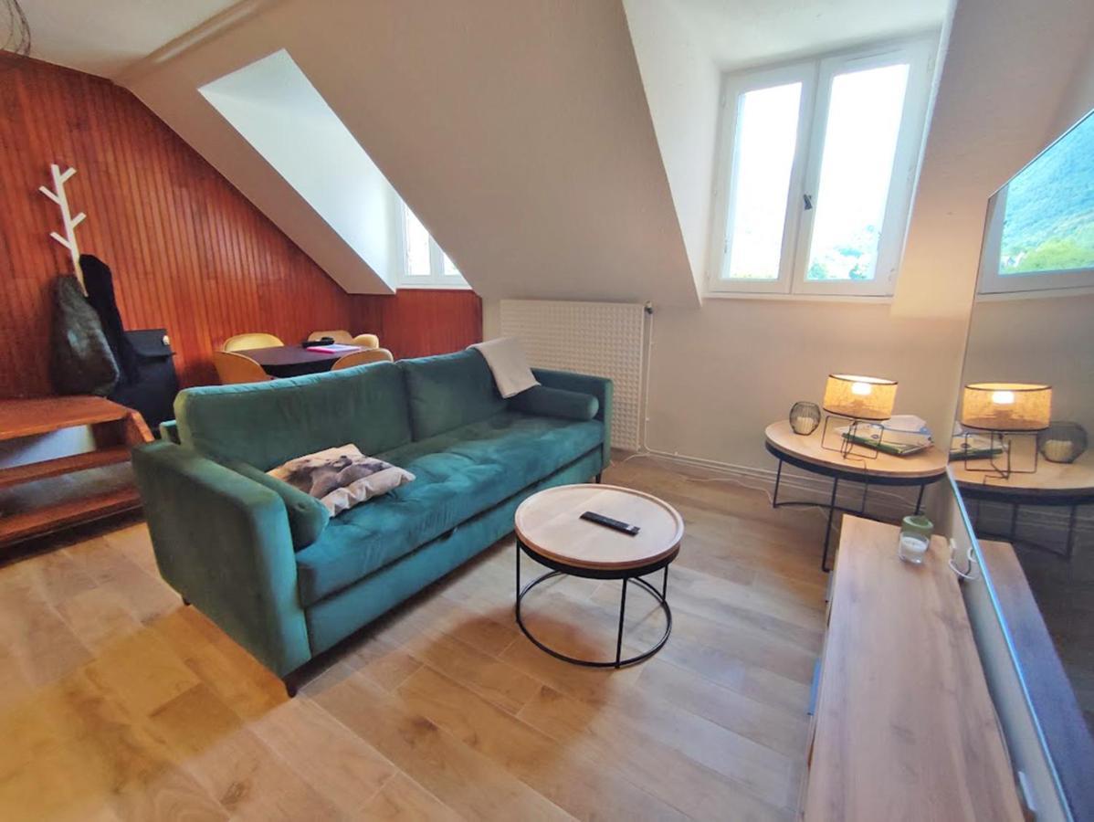 Au Cocon De Joy, T3 Duplex, Wifi, 4 Personnes Apartment Bagneres-de-Luchon Luaran gambar