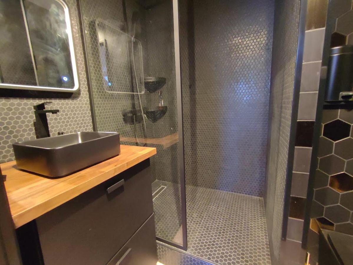 Au Cocon De Joy, T3 Duplex, Wifi, 4 Personnes Apartment Bagneres-de-Luchon Luaran gambar